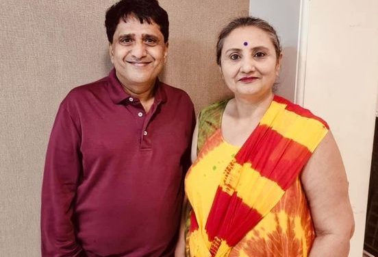 दादा आणि सावरकर : पत्रकार हेमंत जोशी 