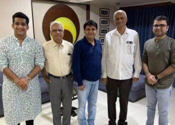 आडनाव लहाने पण कीर्ती महान